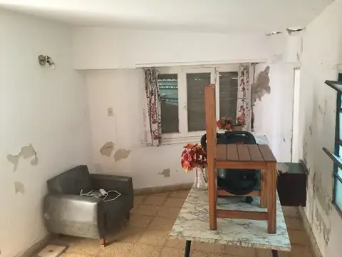 Casa 5 ambientes con 4 baños