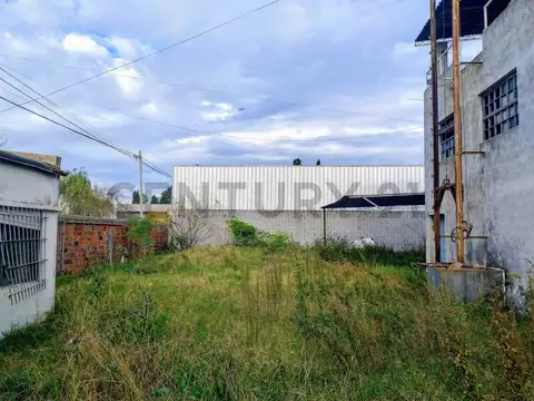 43 Esquina 144 , Piso 0