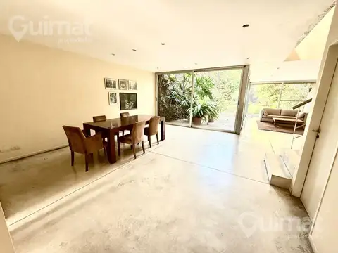 Imponente casa en el límite de Palermo y Villa Crespo — Julián Álvarez entre Córdoba y Lerma