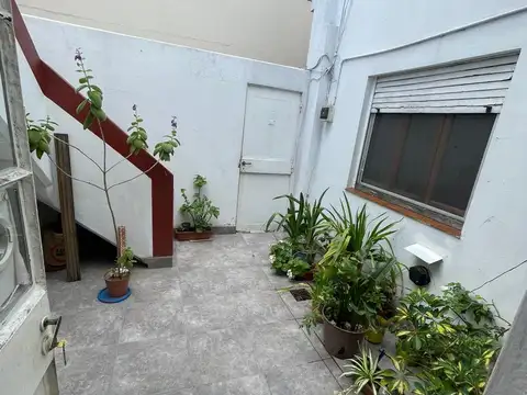 PH en venta planta baja de 2 ambientes con patio y terraza - Wilde