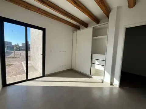 VENTA CASA 3 HABITACIONES BARRIO PRIVADO