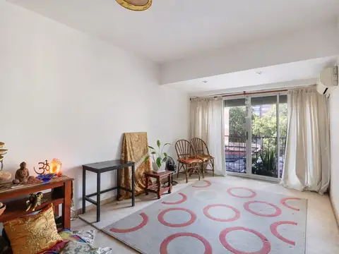 En Venta, Ramos Mejía, Departamento 2 Ambientes, Reciclado y Muy Luminoso. Apto Crédito. Apto Prof.