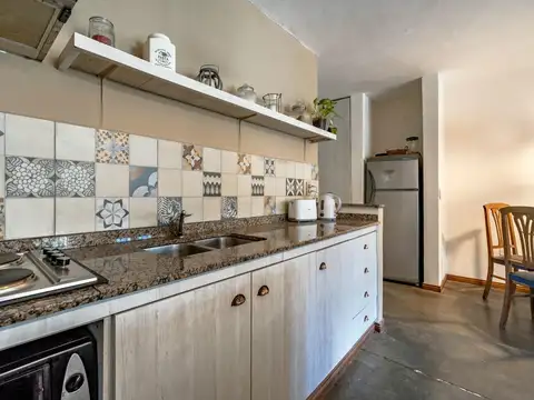 Juan José Paso al 8400