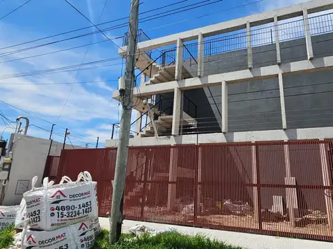 Azul 1000, Piso 1
