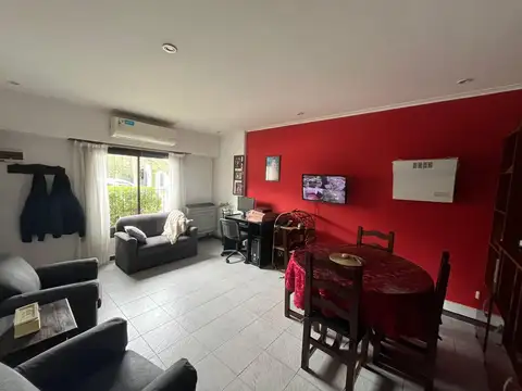 Depto Tipo Casa en Venta de 3 ambientes