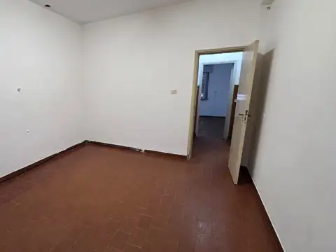 Casa ph al frente 4 amb con cochera y patio, ubicada en Cangallo 1421 Temperley