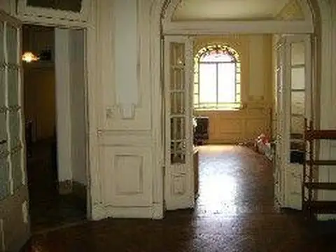 Depto Tipo Casa en Alquiler de 6 ambientes