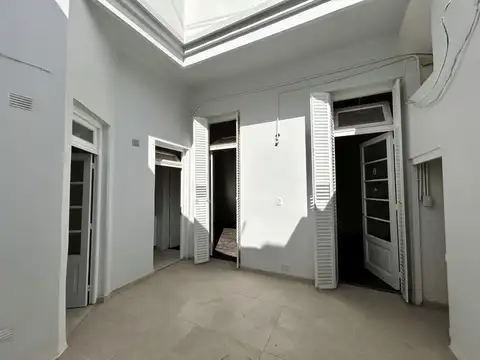 Venta renovado PH de 2 Ambientes con Patio Propio en Paternal. Apto Profesional y Crédito.