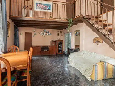 Depto Tipo Casa en Venta de 4 ambientes