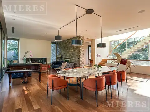 Casa en Venta en La Horqueta, USD 4.500.000