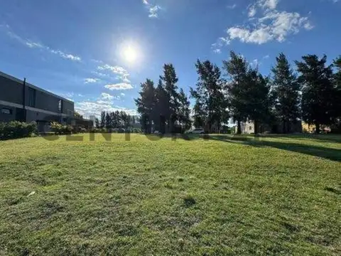 Terreno en Venta en El Cazal, USD 65.000