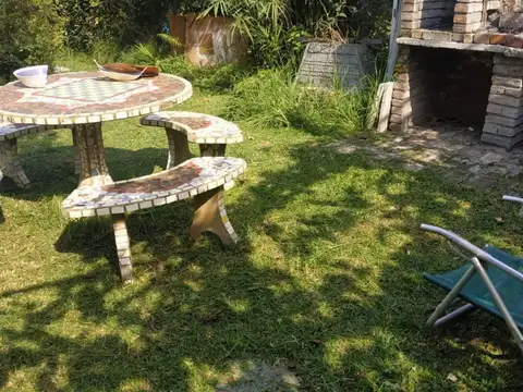 CASA EN VENTA EN PASO DEL REY - 3 AMB - PILETA