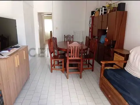 25 de Mayo 200, Piso 2