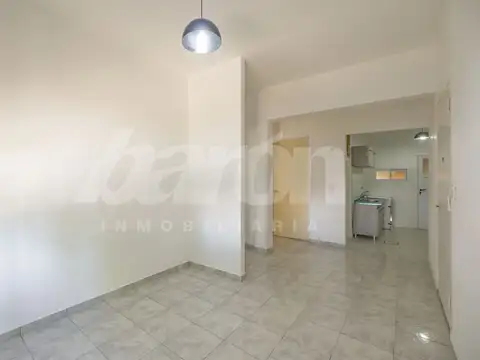 Depto Tipo Casa en Venta en Temperley, USD 75.000