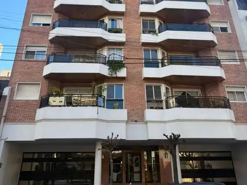 SOLER 100, Piso 1