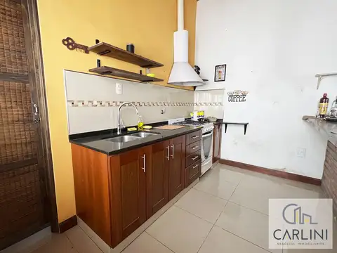 Casa 3 ambientes con 2 baños