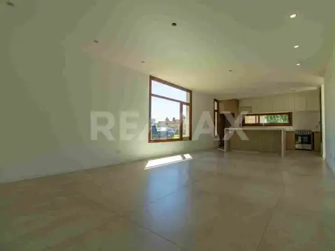 Casa en Alquiler 1 año