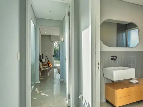 Casa en Venta con 4 cocheras