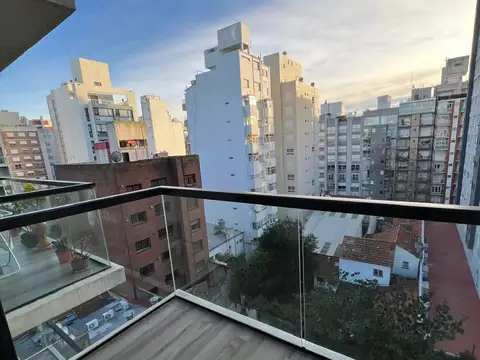 Falucho, 2500 Plaza Mitre
