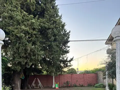 Depto Tipo Casa 3 ambientes con 2 baños