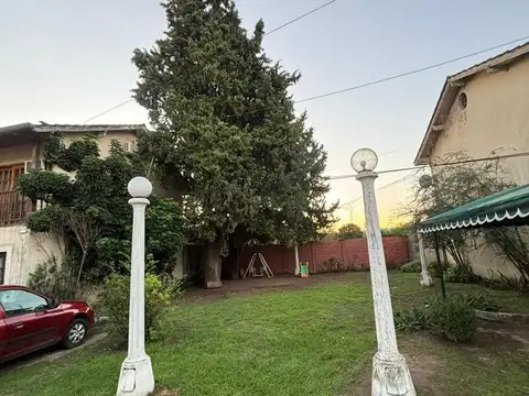 Depto Tipo Casa en Venta con 2 cocheras