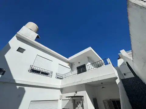 Depto Tipo Casa en Venta en Banfield, USD 60.000