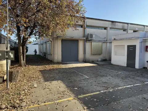 Galpon en Venta 69  mts Fondo