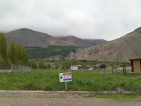 Terreno en esquel con servicios 706 mts2