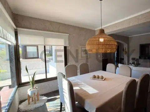 Casa en Venta en Godoy Cruz, USD 360.000