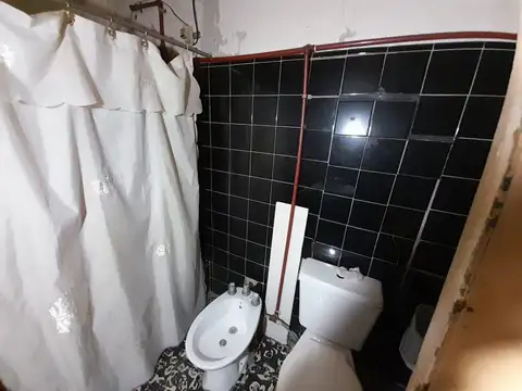 Venta casa 3 ambientes a Remodelar en Morón