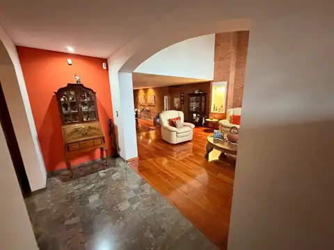 FIGUEROA ALCORTA 300