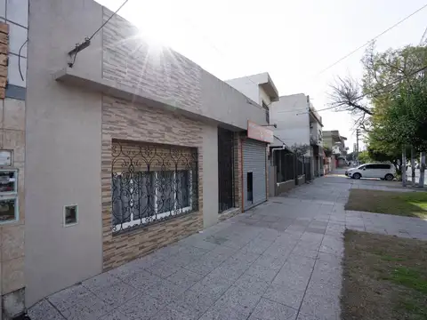 Av. Velez Sarsfield al 600