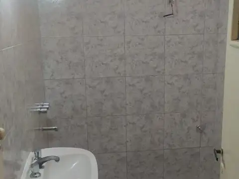 CASA 2 DORM. EN BARRIO CANDIOTI SUR