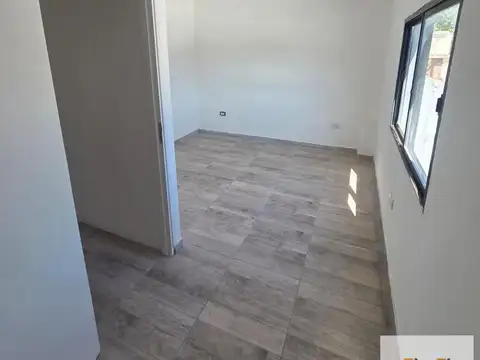 Depto Tipo Casa en Venta al Este