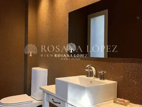 Casa en Venta al Oeste