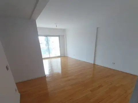 Avenida Directorio 800