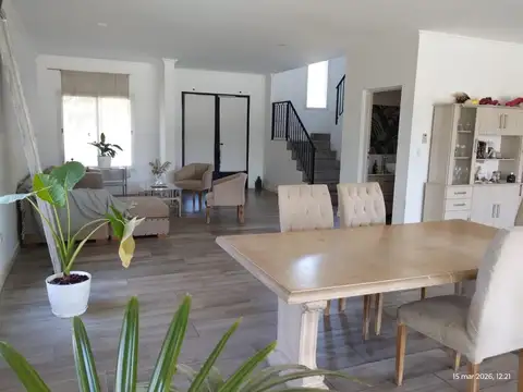 Casa en Alquiler de 5 dormitorios