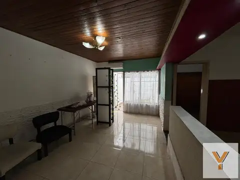 Depto Tipo Casa en Alquiler en La Plata, $ 700.000