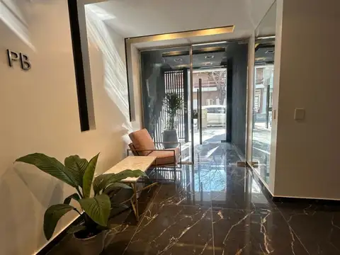 Venta 3 ambientes semipisos al frente y contrafrente