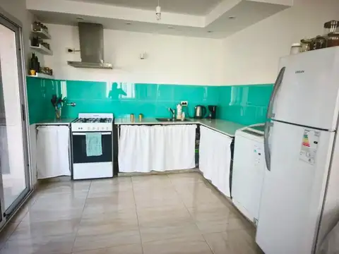 Casa en Alquiler en Lisandro Olmos Etcheverry, $ 850.000