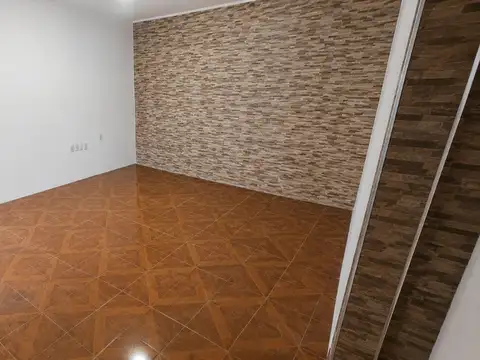 Depto Tipo Casa 5 ambientes con 2 baños