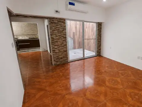 Depto Tipo Casa en Venta 41 años