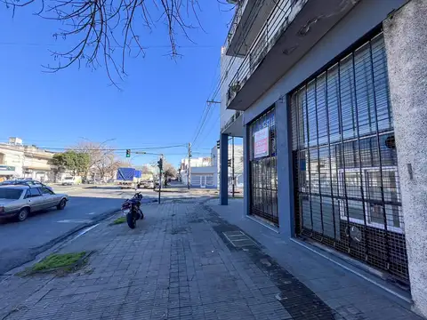Local en Alquiler 50 años