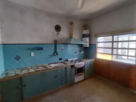 Depto Tipo Casa en Alquiler en Jose Leon Suarez, $ 800.000