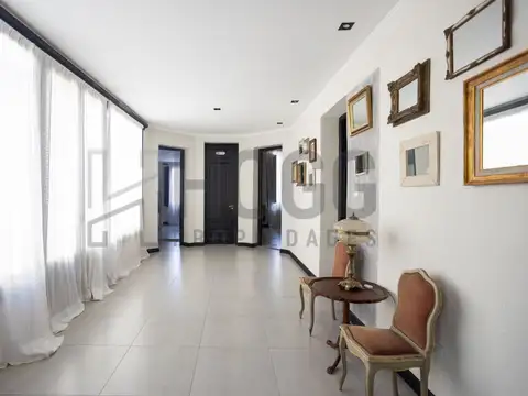 San Antonio de Areco - Venta casa 4 amb jardin