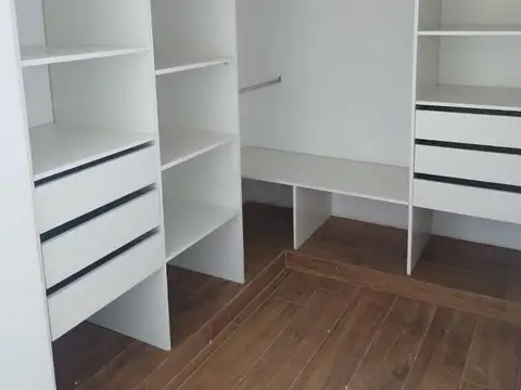 Hermosa casa en construcción en Cub de Campo Manuel Belgrano