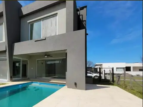 VENTA DE CASA LAGOON PILAR