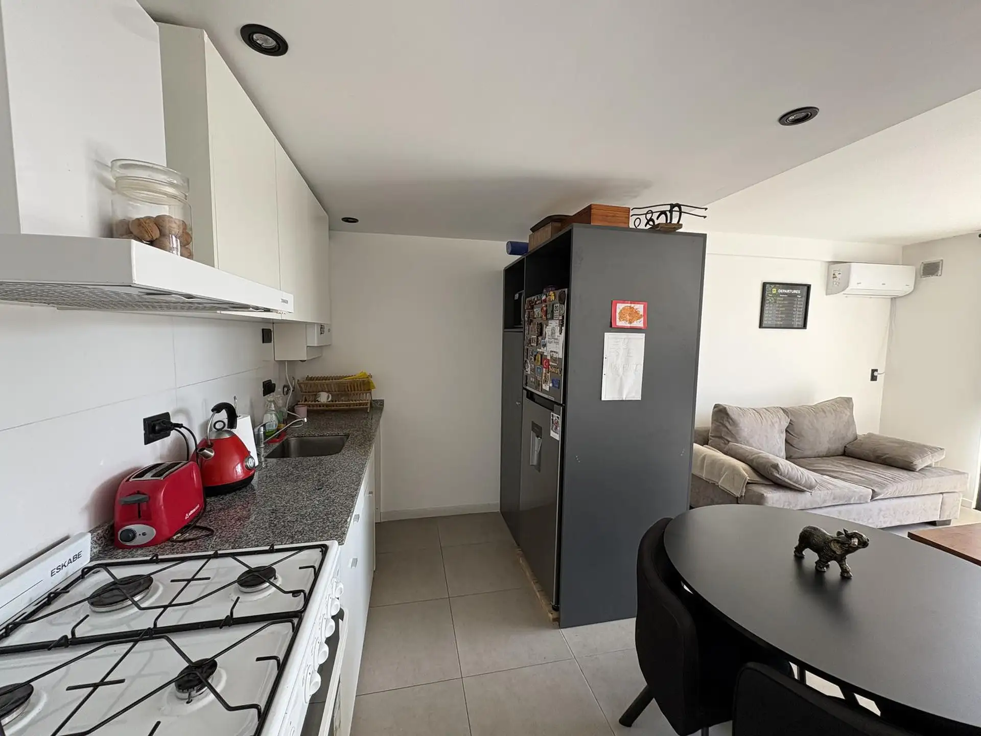 Departamento dos ambientes en el barrio Chauvin