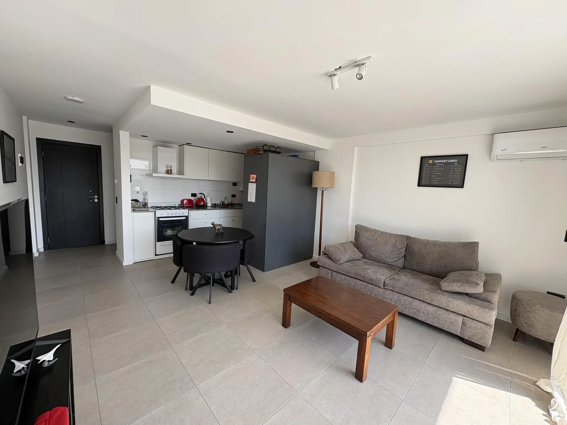 Departamento dos ambientes en el barrio Chauvin