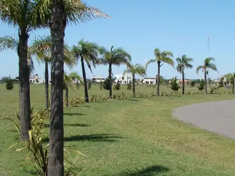 Terreno en Venta en Puerto Roldan, USD 90.000